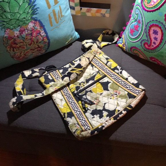 Vera Bradley Handbags - Vera Bradley Crossbody